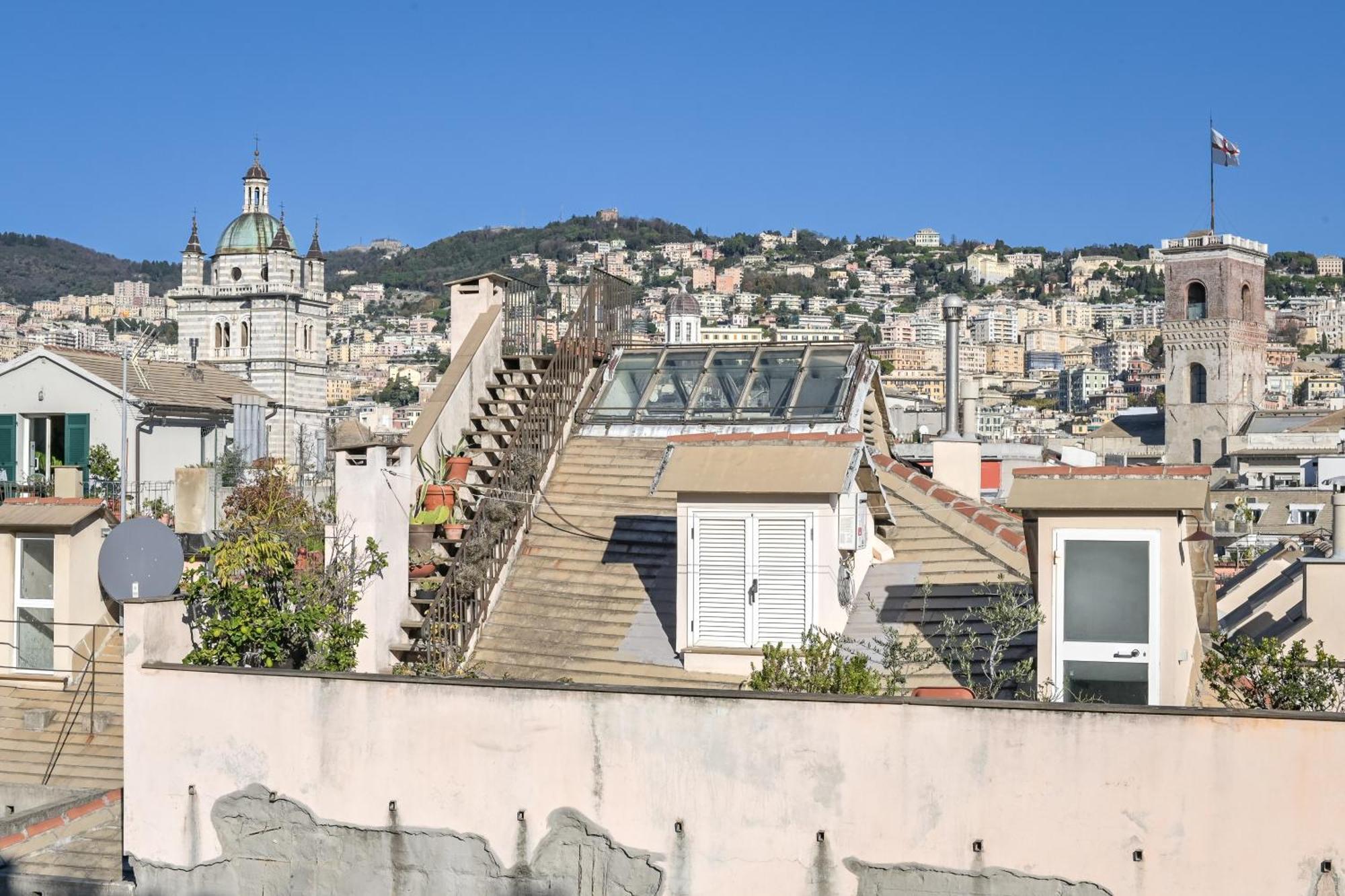 Lovely Room On Rooftops - Genovainrelax Esterno foto